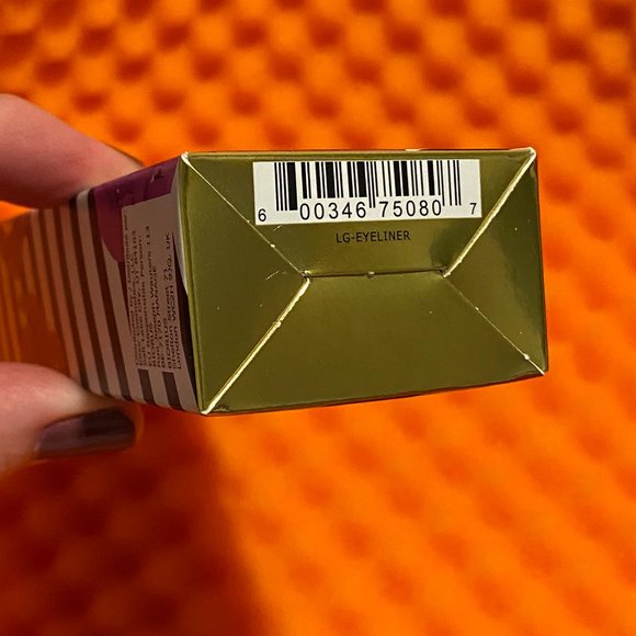 Babe Lash Enriching Liquid Eyeliner in Jet Black - Picture 4 of 6